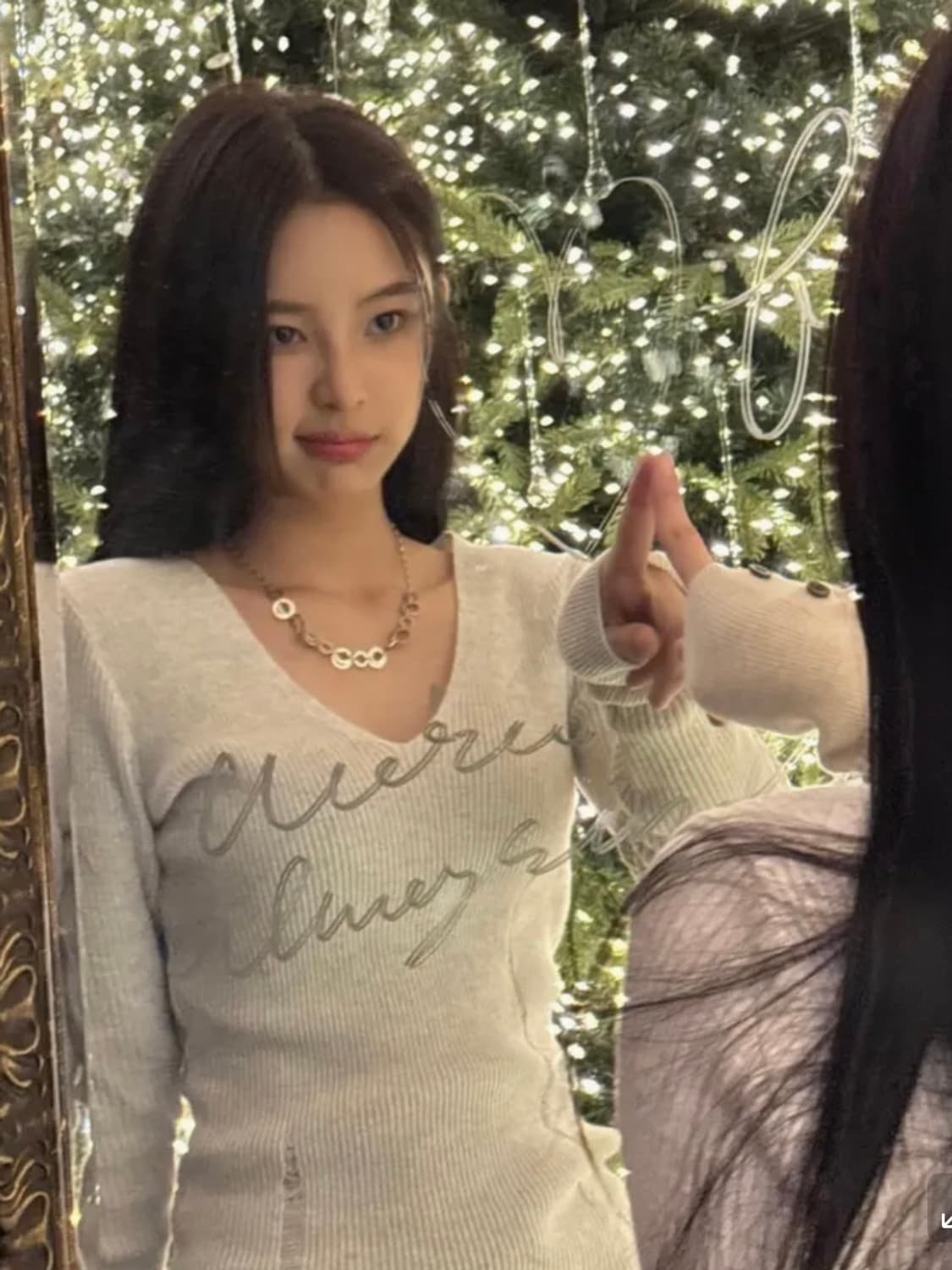 헬레네파리스 리브드 브이넥 니트 상품이미지4