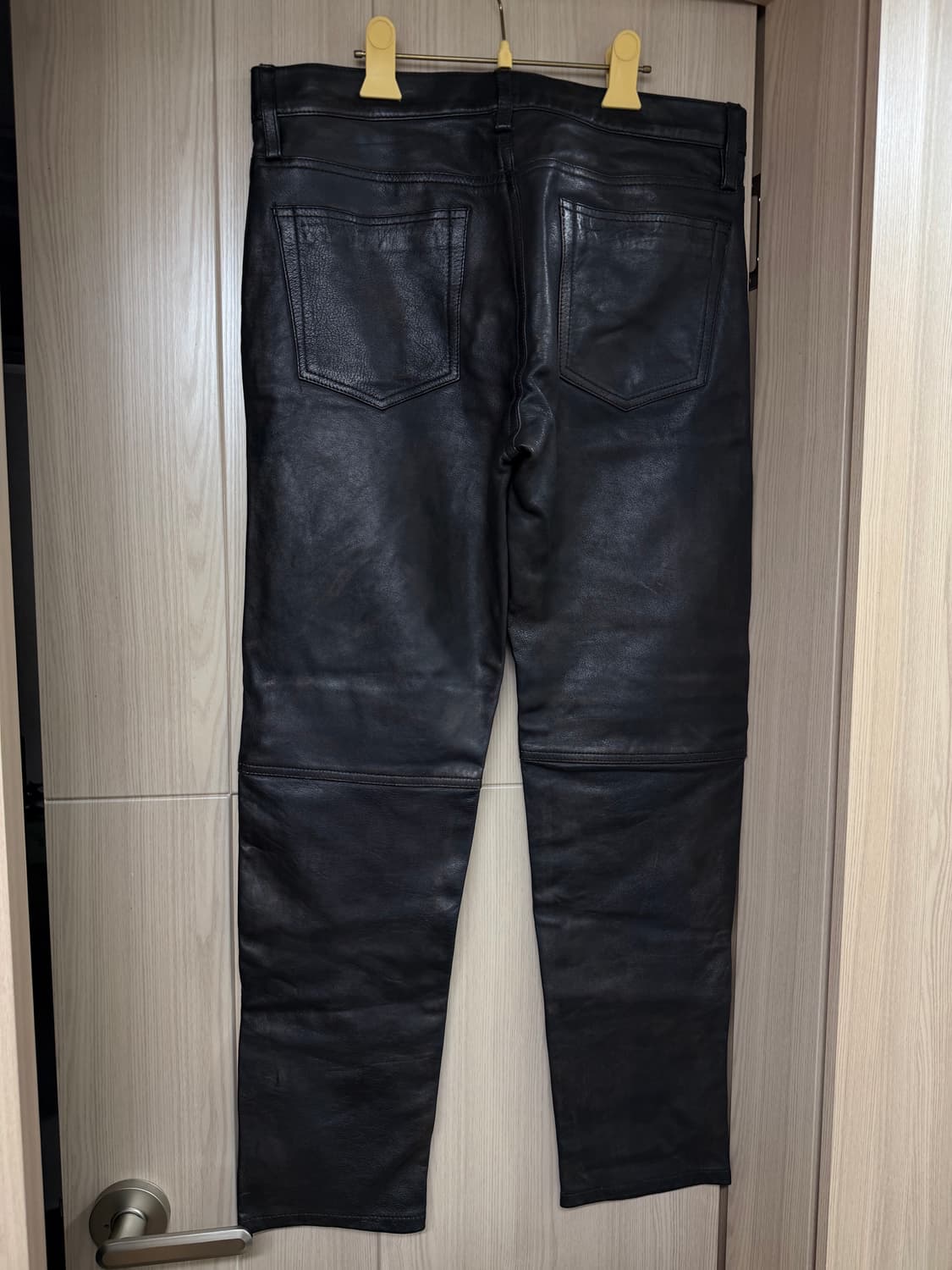 H&M 에디션 리얼 레더 바이커 팬츠 상품이미지5