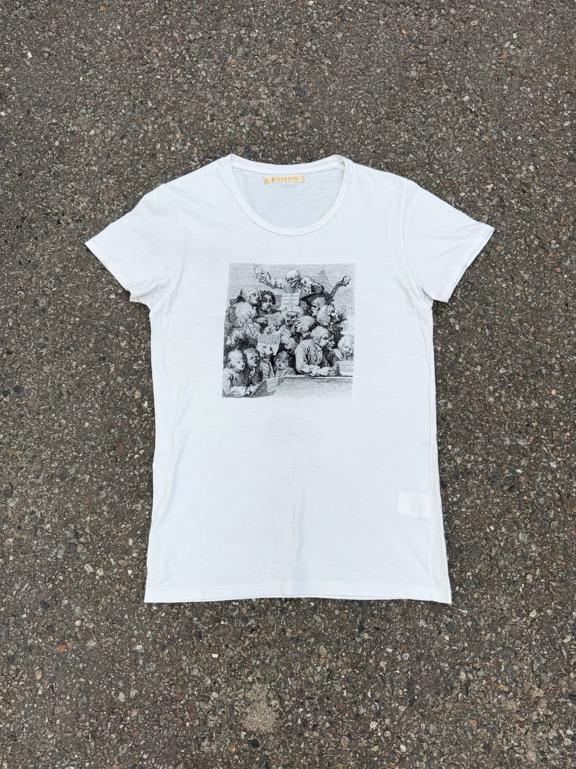Duck And Cover – Graphic T-Shirt 상품이미지1