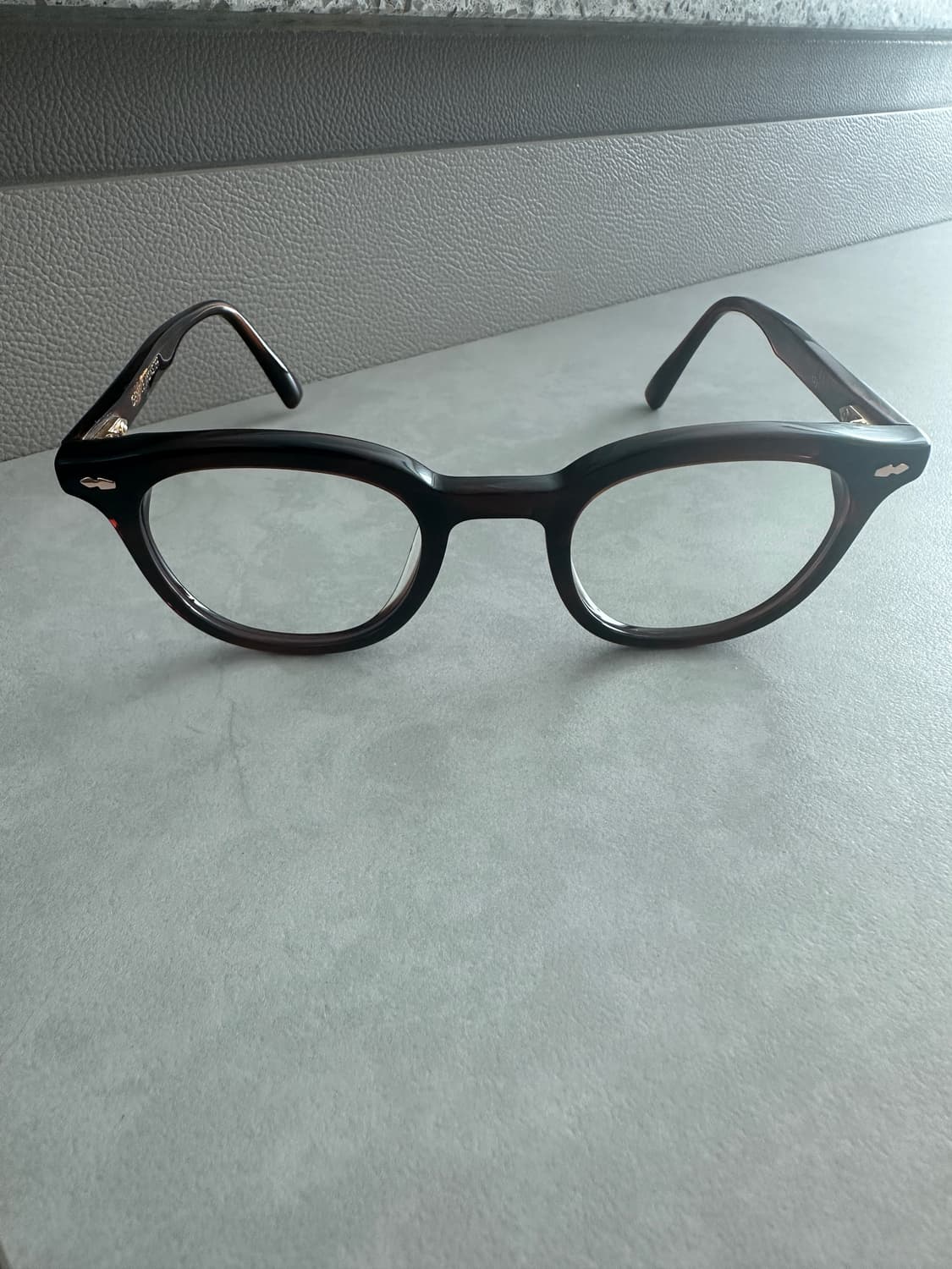 젠틀몬스터 day (B4) 안경 상품이미지6