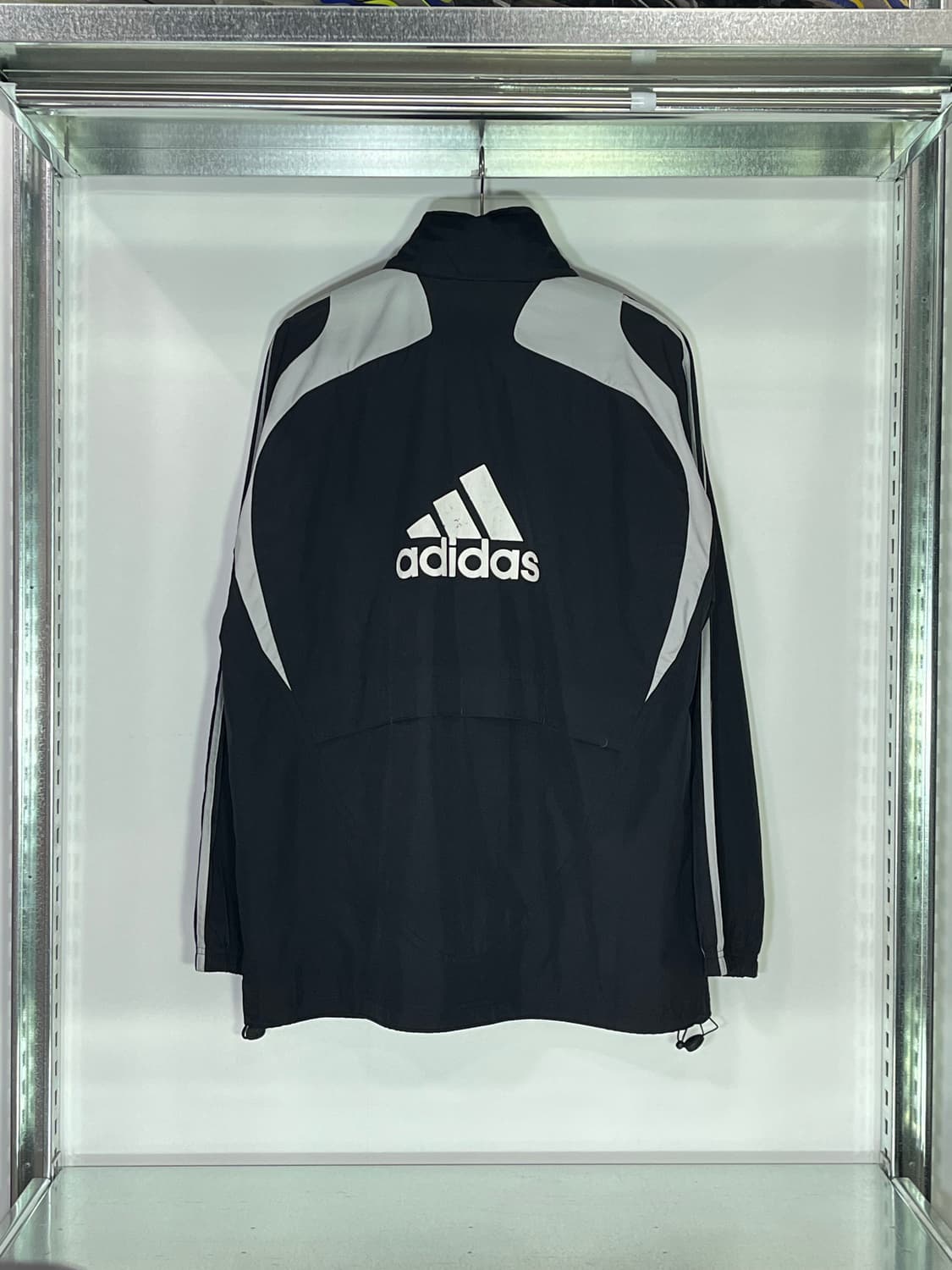 아디다스 리버풀 FC 우븐 재킷 상품이미지2