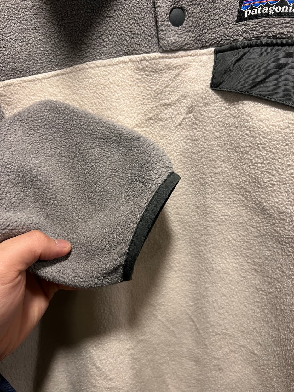 [M]파타고니아 신칠라 라이트그레이 화이트 아노락 플리스 상품이미지4