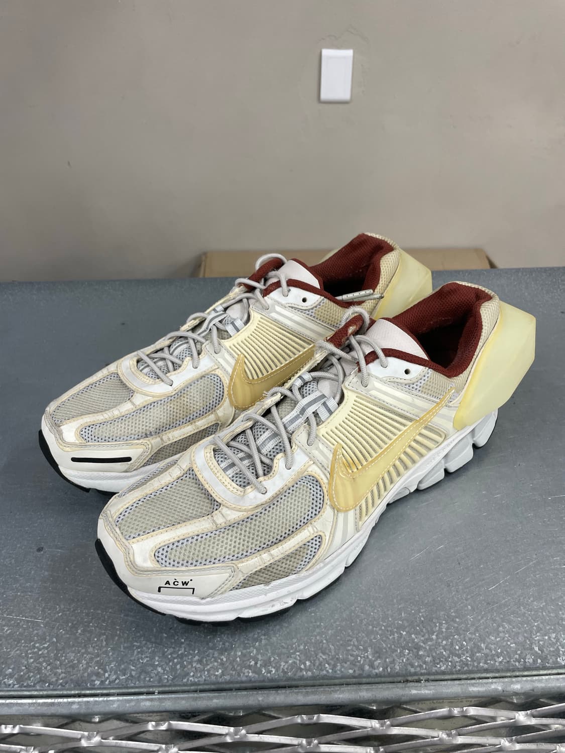 나이키 x 어콜드월 줌 보메로 5 스니커즈 290  상품이미지2