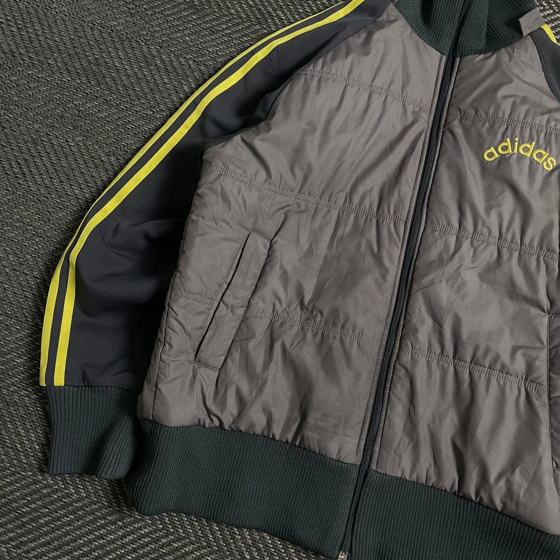 00s 아디다스 올드스쿨 트랙탑 패디드 점퍼 o 4913 상품이미지3