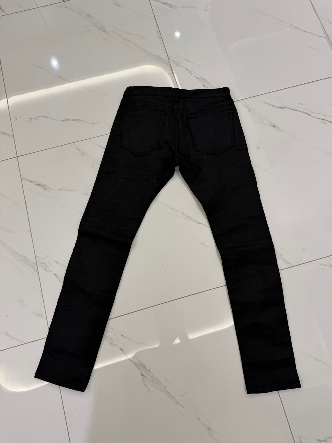 생로랑 블랙 코티드 데님 상품이미지2