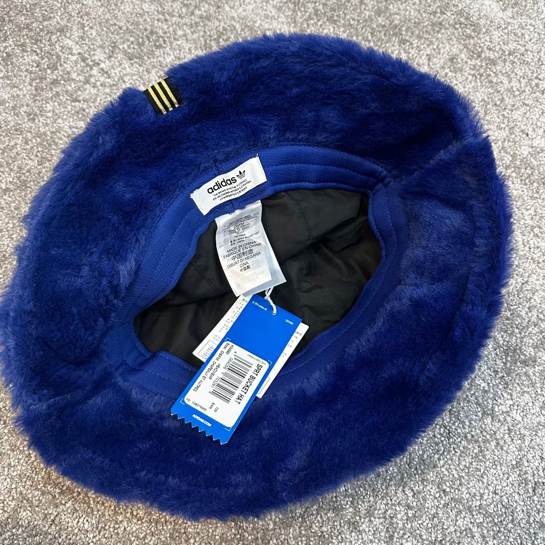  아디다스 오리지널스 페이크 퍼 블루 버킷햇F 상품이미지5