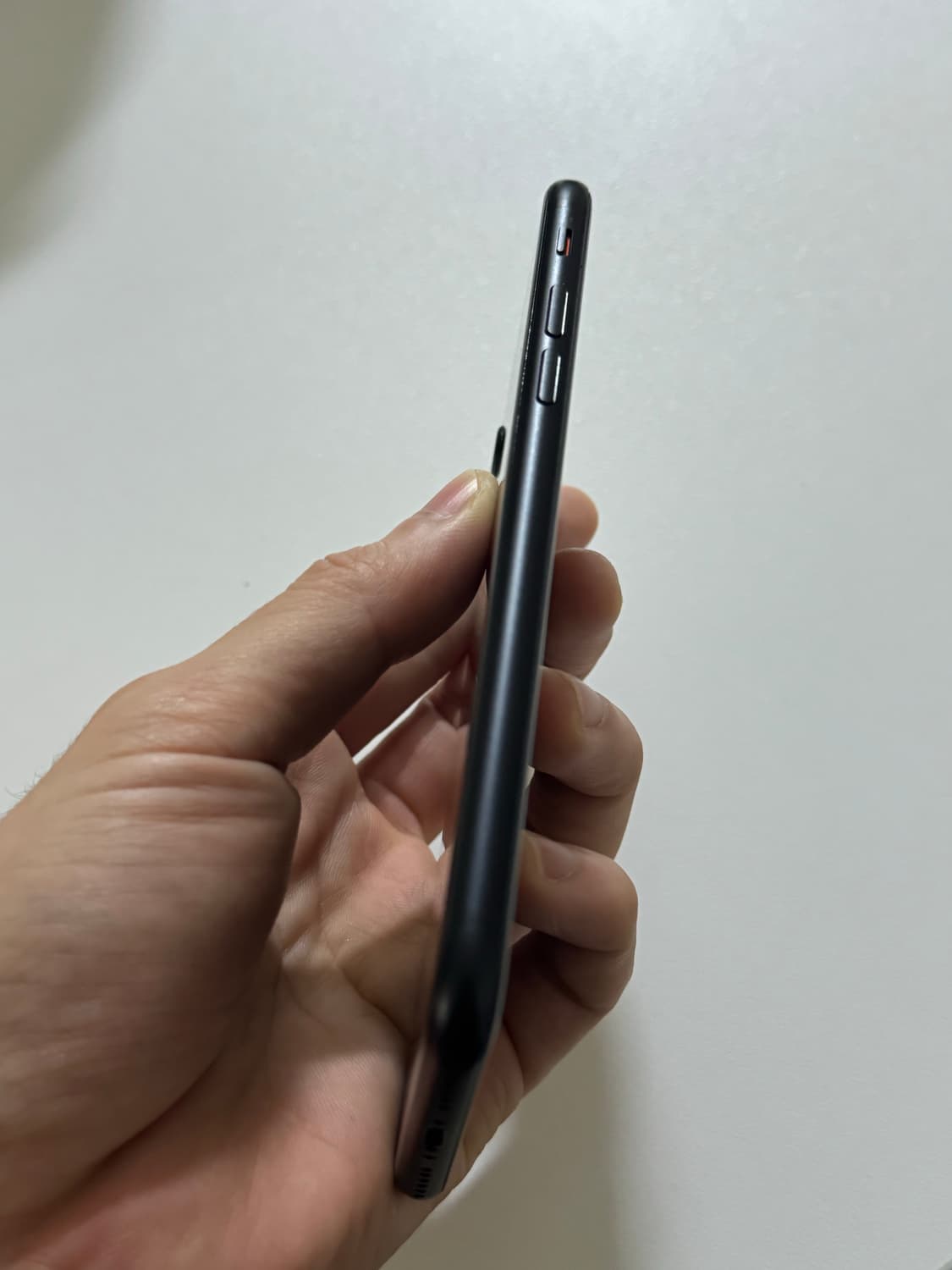 아이폰se2 128기가 블랙 판매 상품이미지3