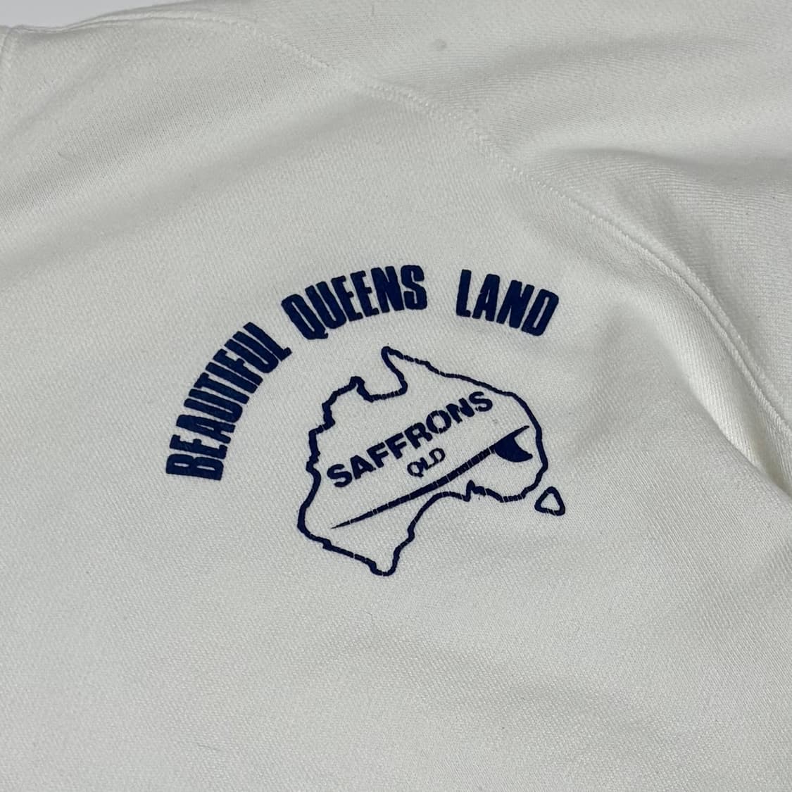 피에르 비앙카(PIER BIANCA) 퀸즐랜드 서프 그래픽 맨투맨 화이트 상품이미지3