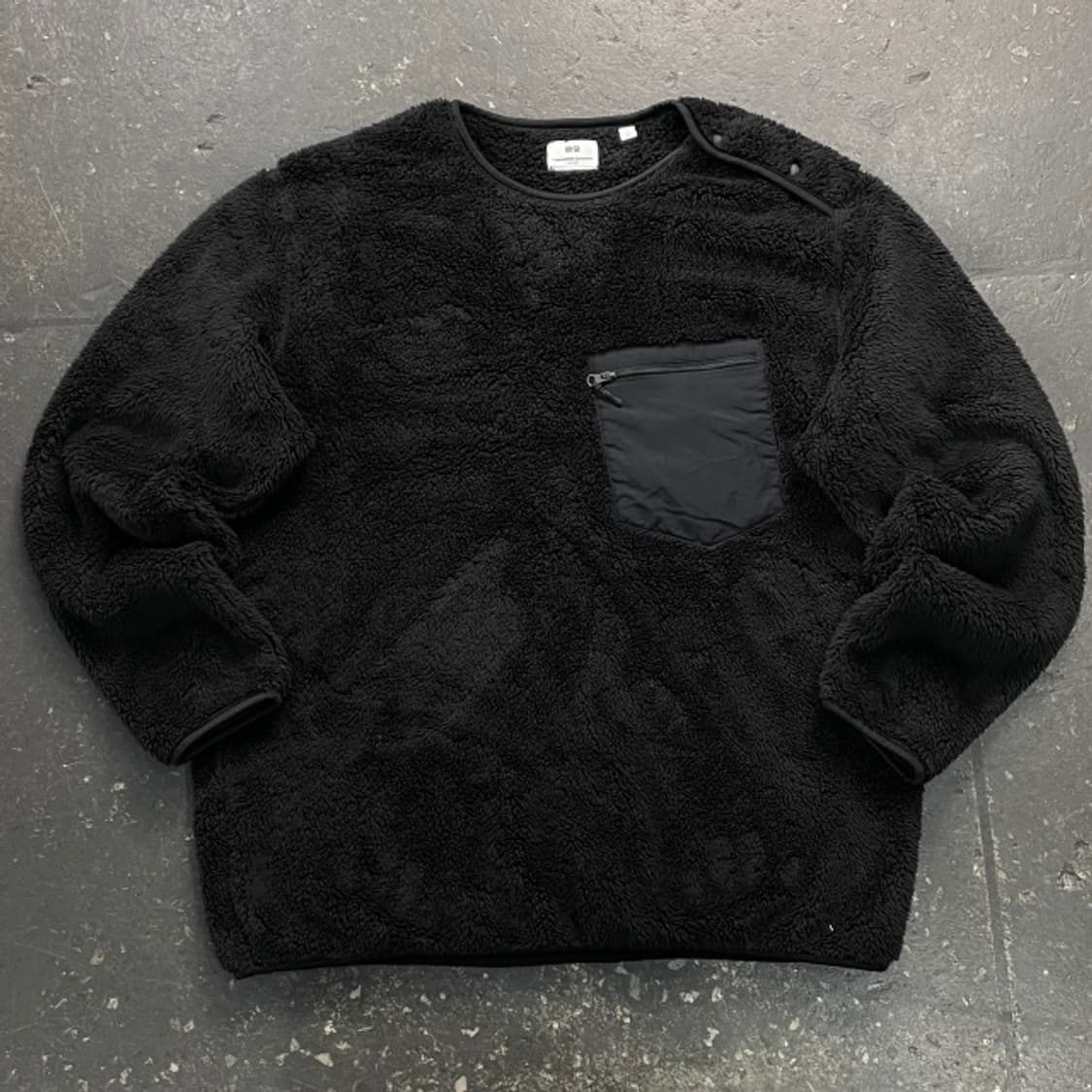 100 유니클로 x 엔지니어드 가먼츠 후리스 맨투맨  상품이미지1