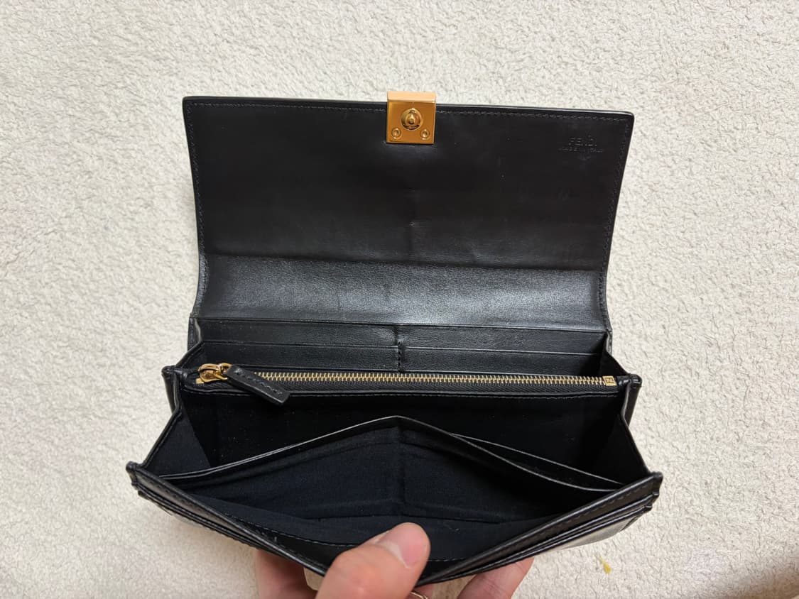 펜디(FENDI) 여성 장지갑 (모델명:8M0251 SRO F13JQ)  상품이미지3