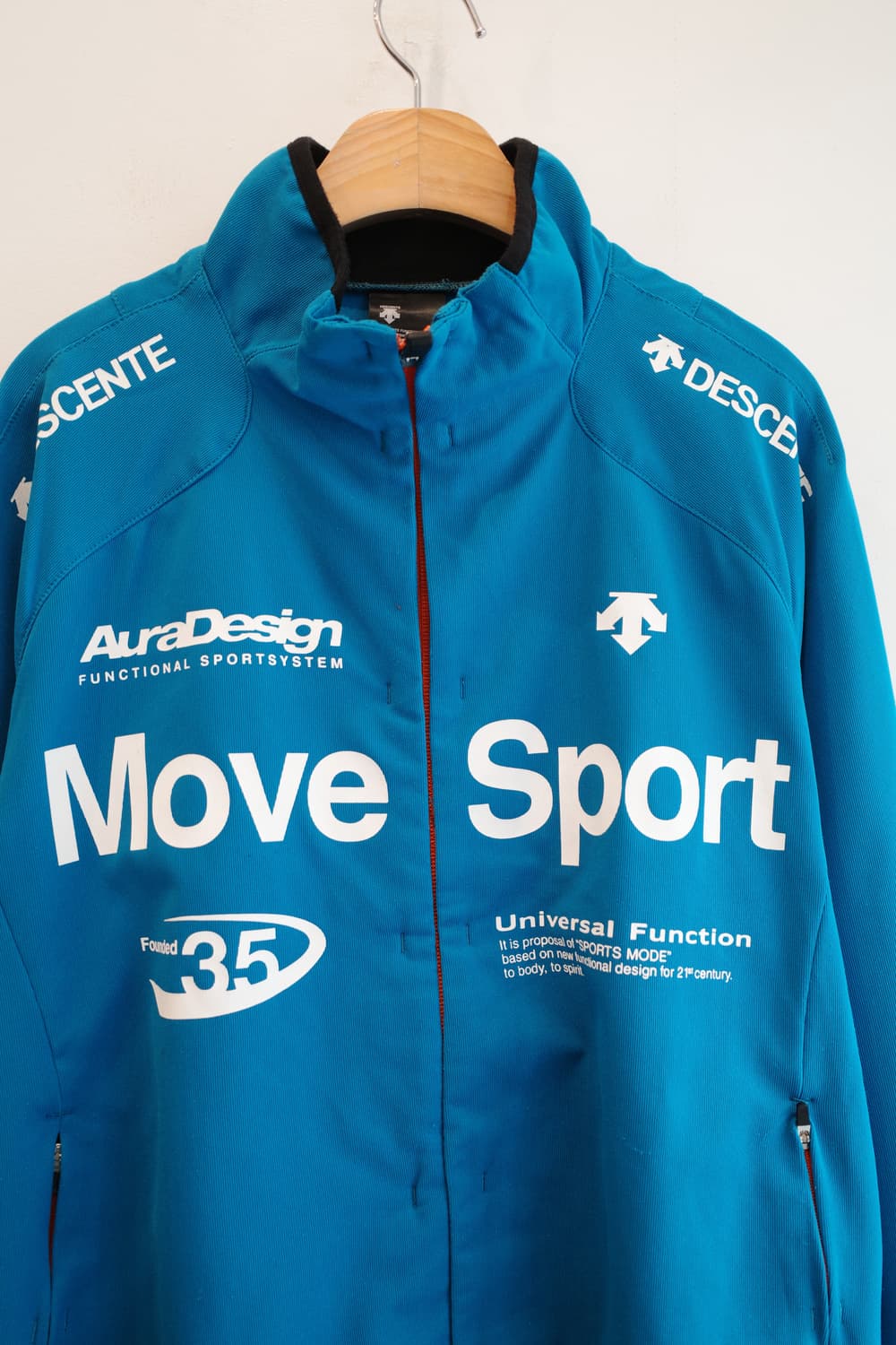 DESCENTE 데상트 집업 윈드브레이커 상품이미지2