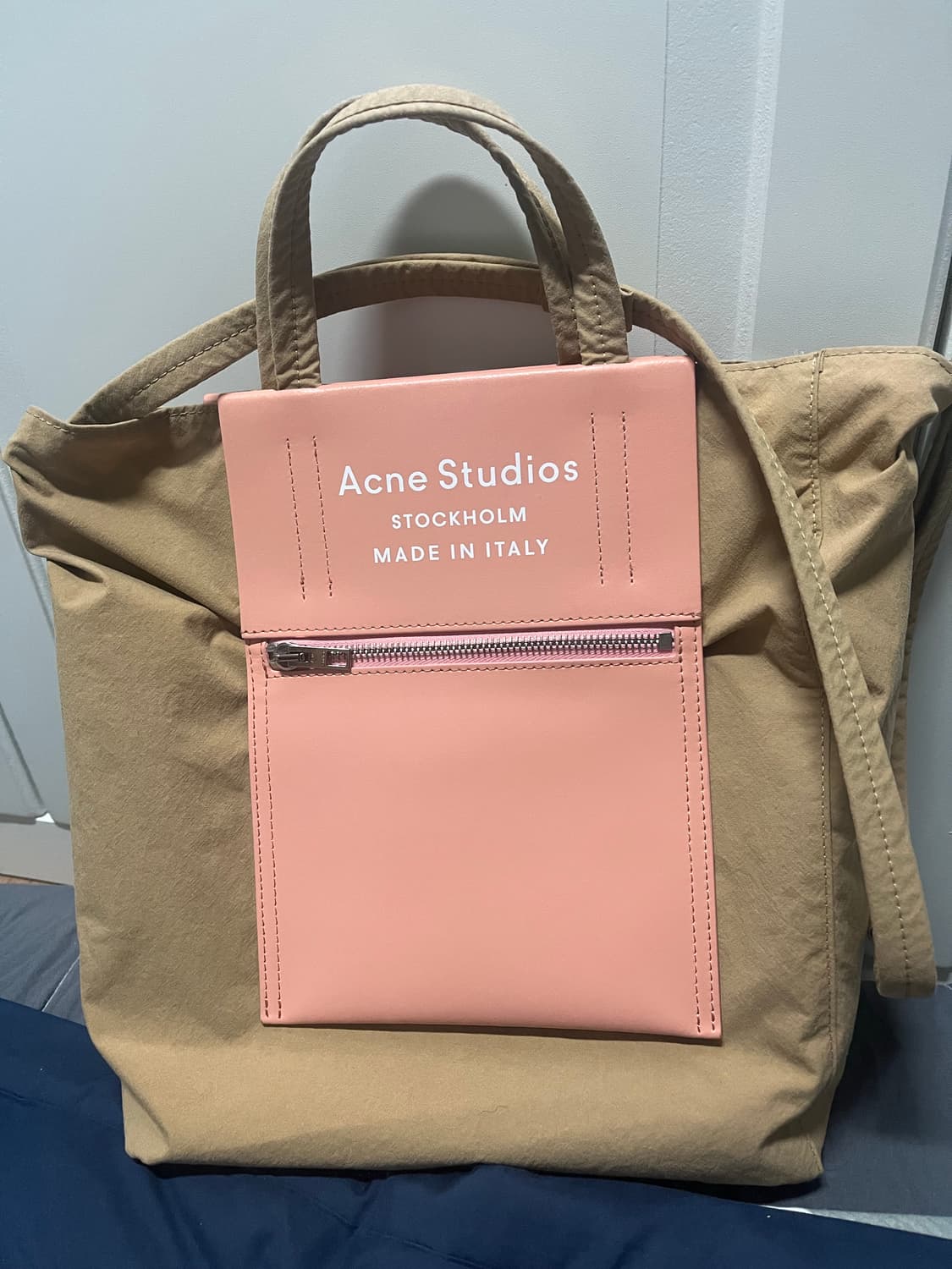 아크네 스튜디오 베이커백 미디움 상품이미지1