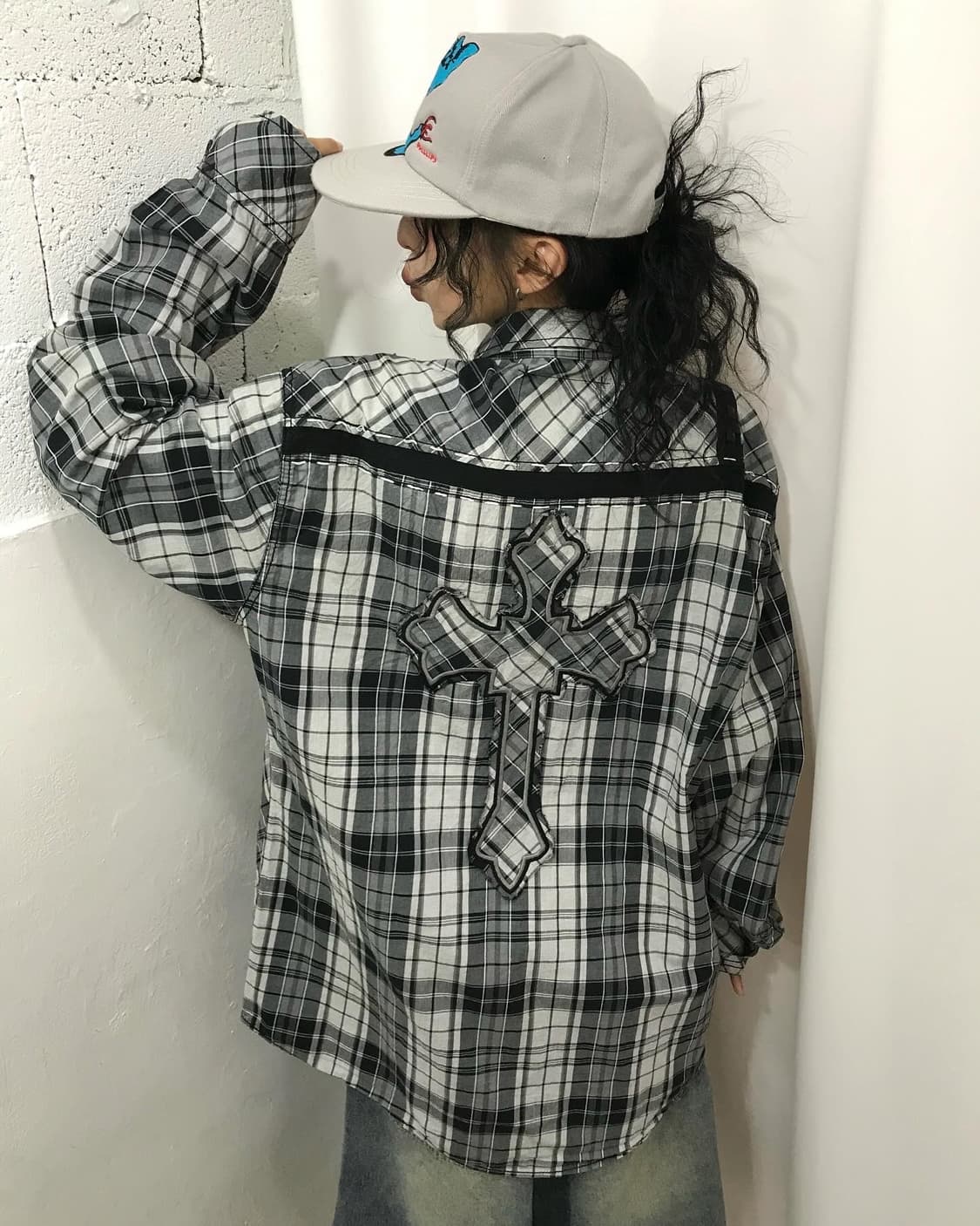 Check Pattern Embroidery Shirt 상품이미지3