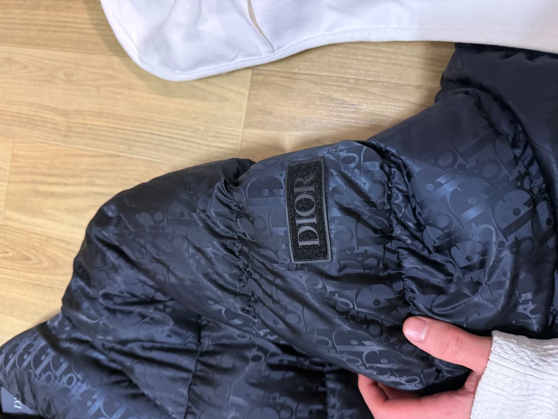 디올 오블리크 패딩 블랙 50 24FW 상품이미지5