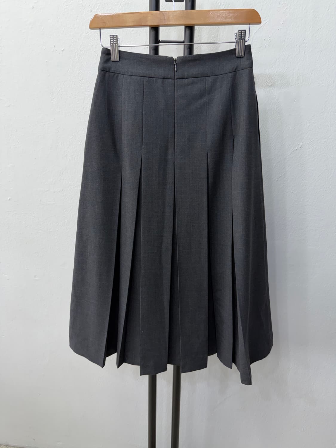 정품) 아떼바네사브루노 24ss 롱스커트 36 상품이미지4