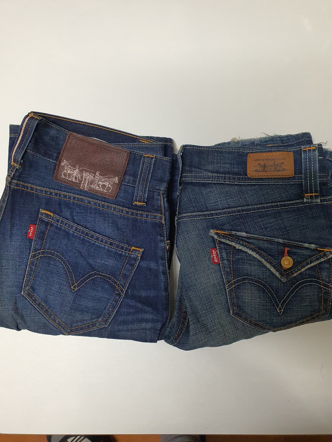 리바이스 데님진 2종 일괄 합쳐 15000입니다. 상품이미지1