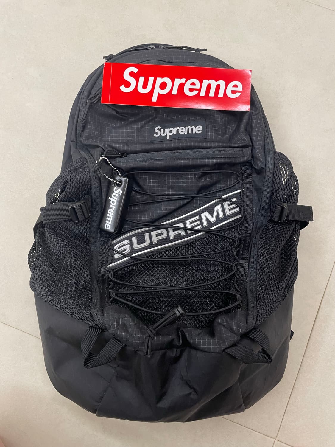 슈프림 백팩 블랙 FW23 상품이미지1