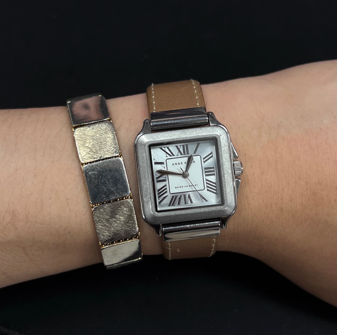 Anne Klein 클래식 탱크 레더 워치 상품이미지2