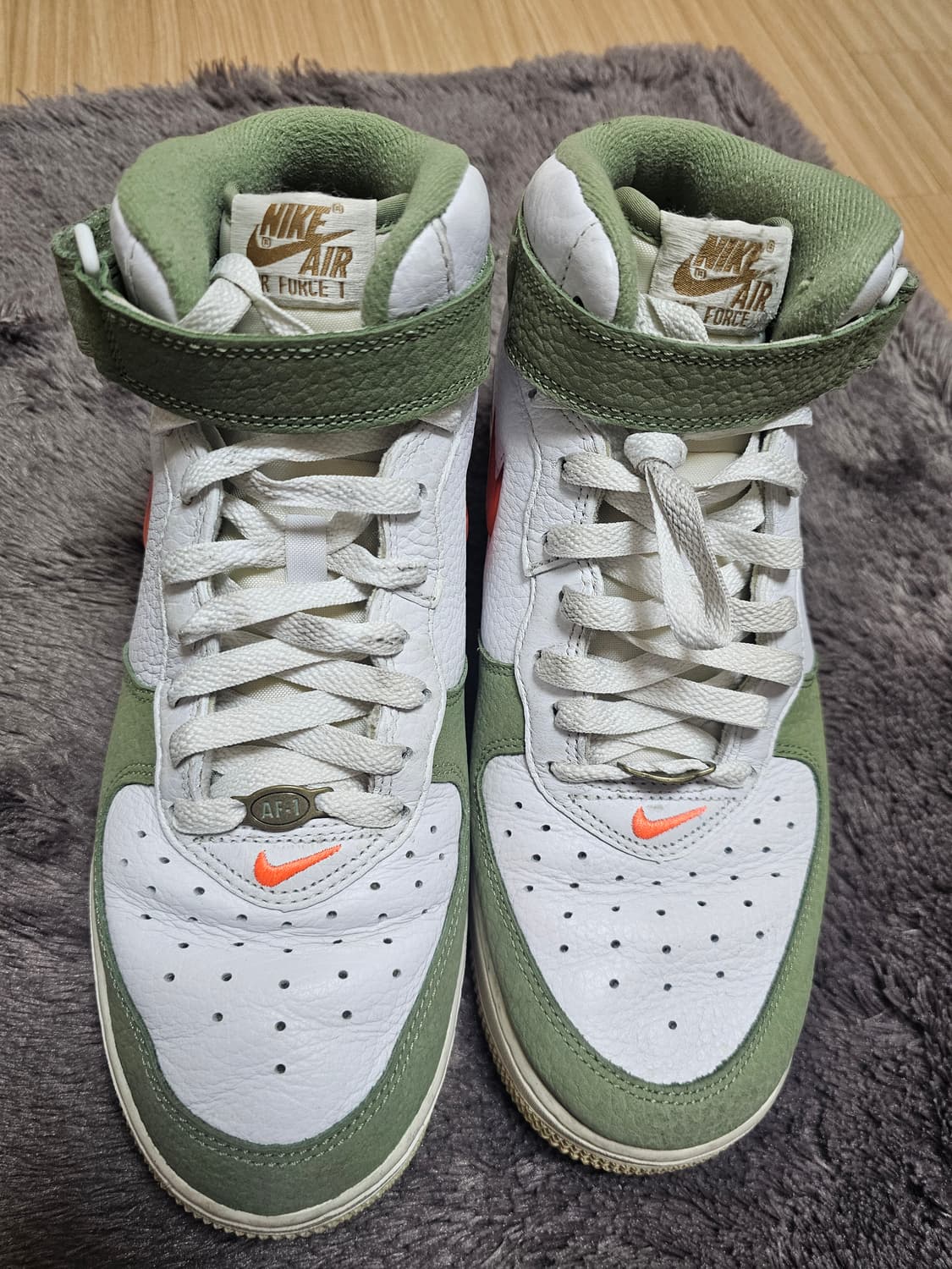 나이키 에어포스1 미드 270 상품이미지3