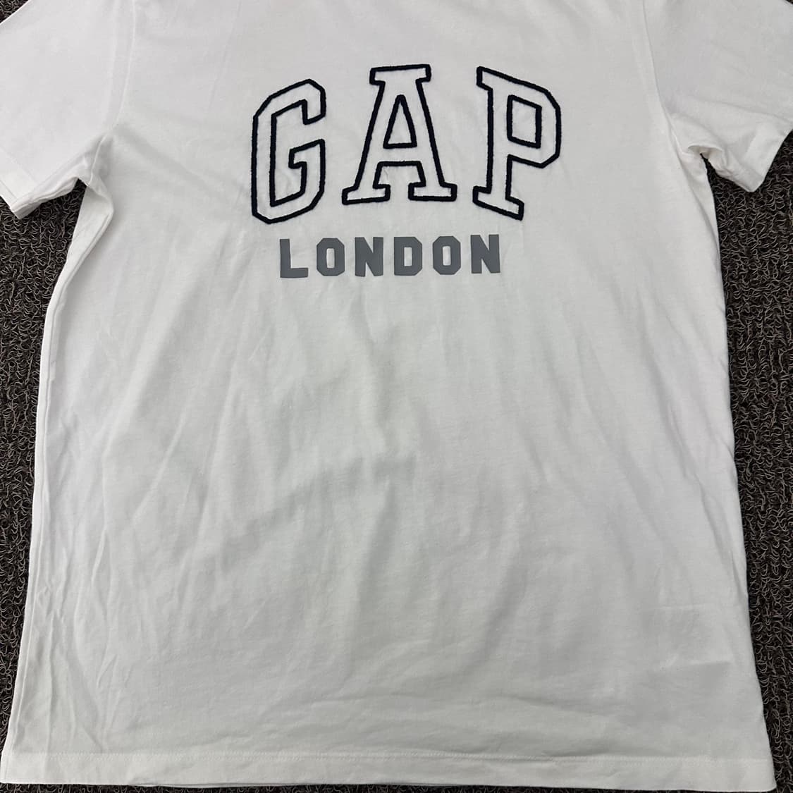 GAP 갭 공용 반팔티셔츠 화이트 M 상품이미지4