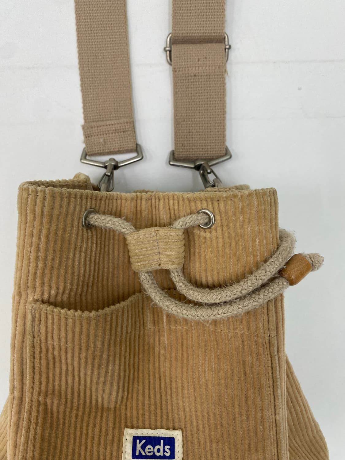 케즈 코듀로이 크로스백 베이지 상품이미지4