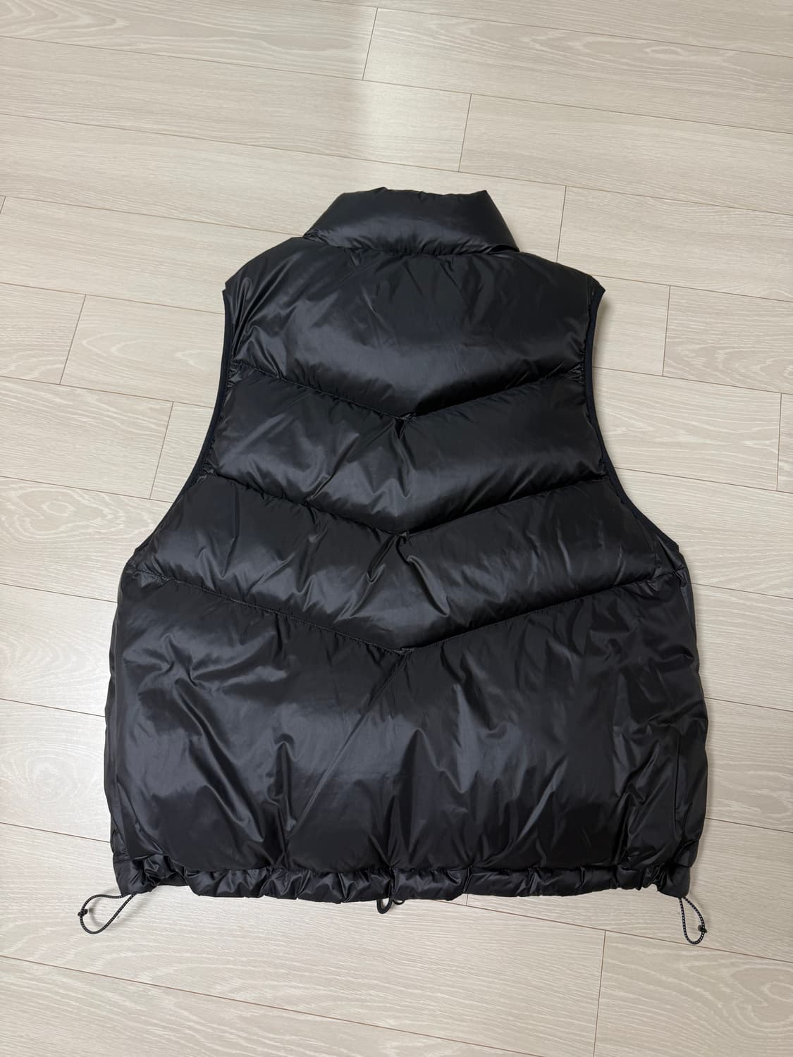유니폼브릿지 light down vest black 패딩조끼 L 상품이미지2