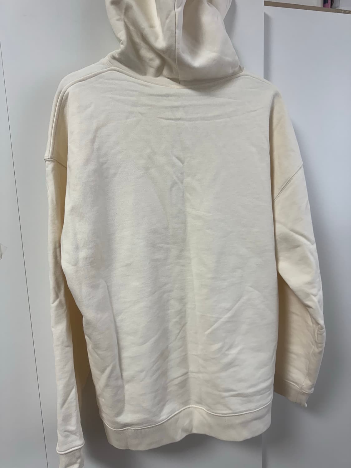 로에베 아나그램패치 포켓 후드 팝니다 상품이미지2