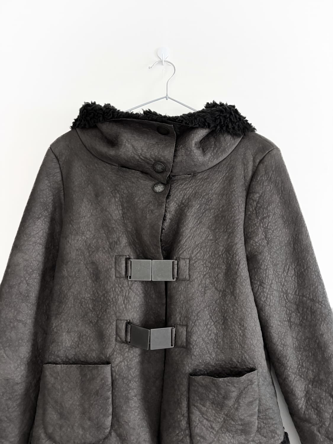 Cop copine 버클 후드 무스탕 상품이미지2