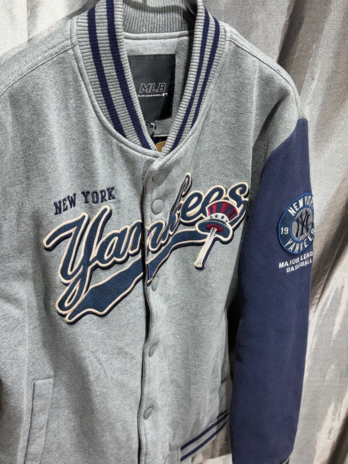 XL MLB 뉴욕양키스 빅패치 배색 코튼 바시티 상품이미지5