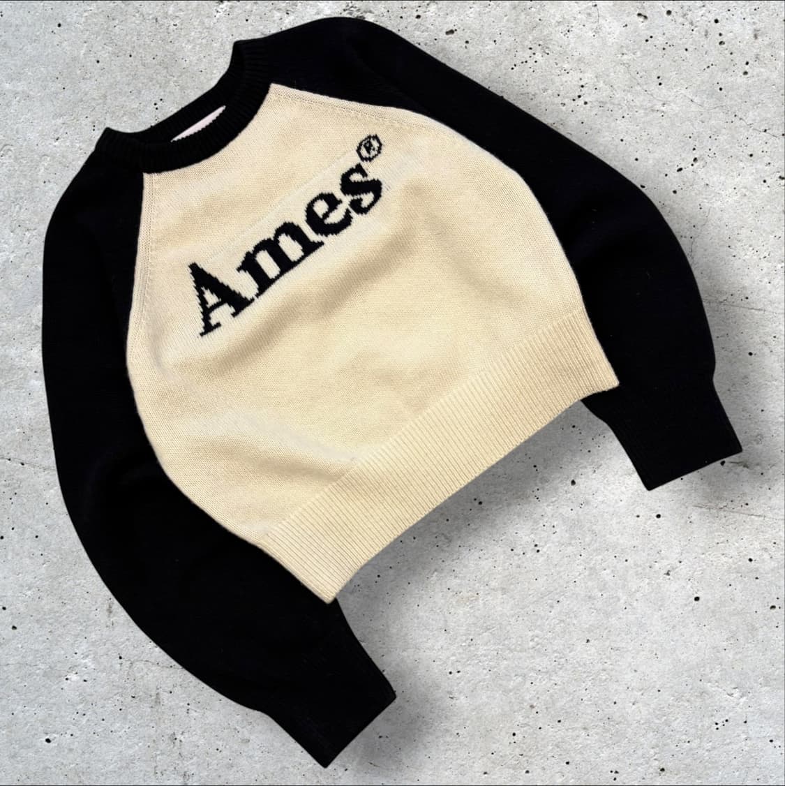 [S] Ames 아메스 블랙/아이보리 배색 니트 D923 상품이미지1