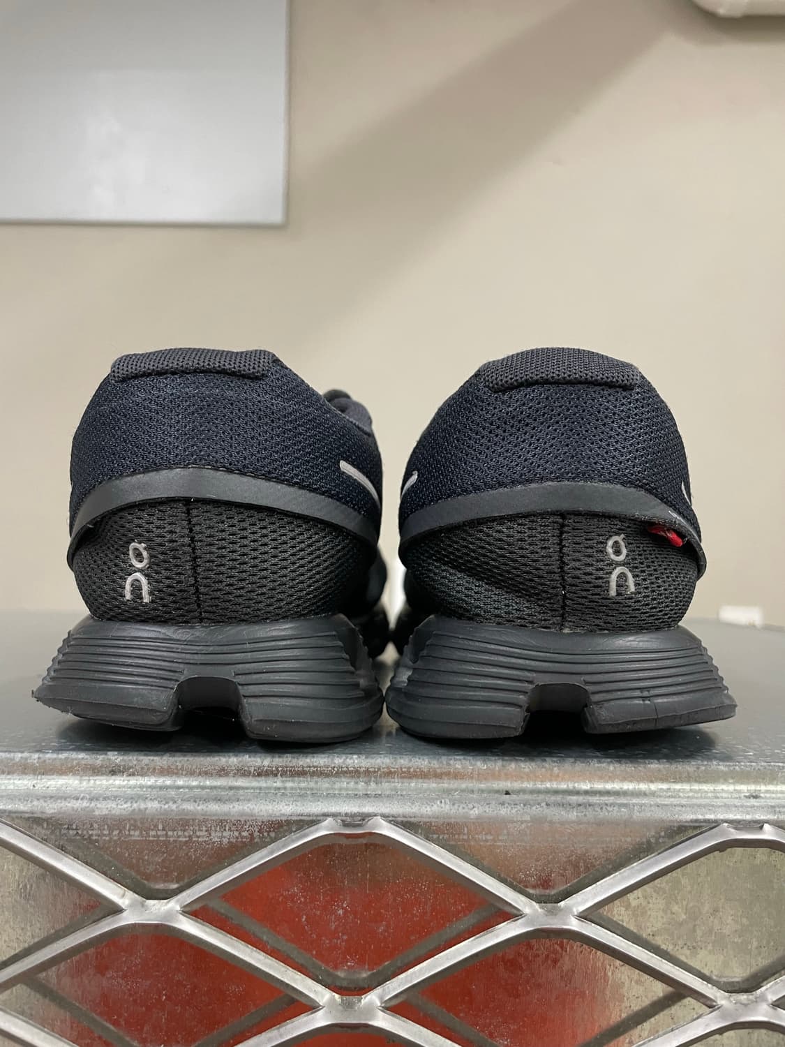 온러닝 클라우드6 블랙 255 (gr-5395) 상품이미지3