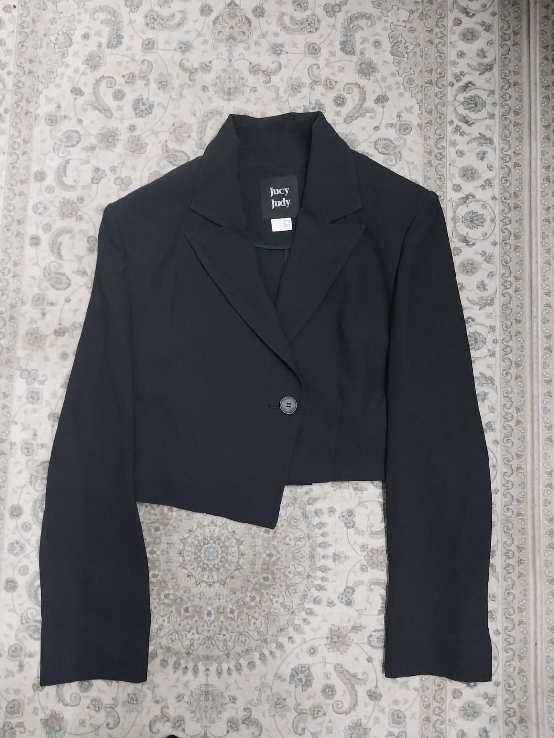 Jucy Judy 블랙 크롭 블레이저 85 (44반-55) 상품이미지1