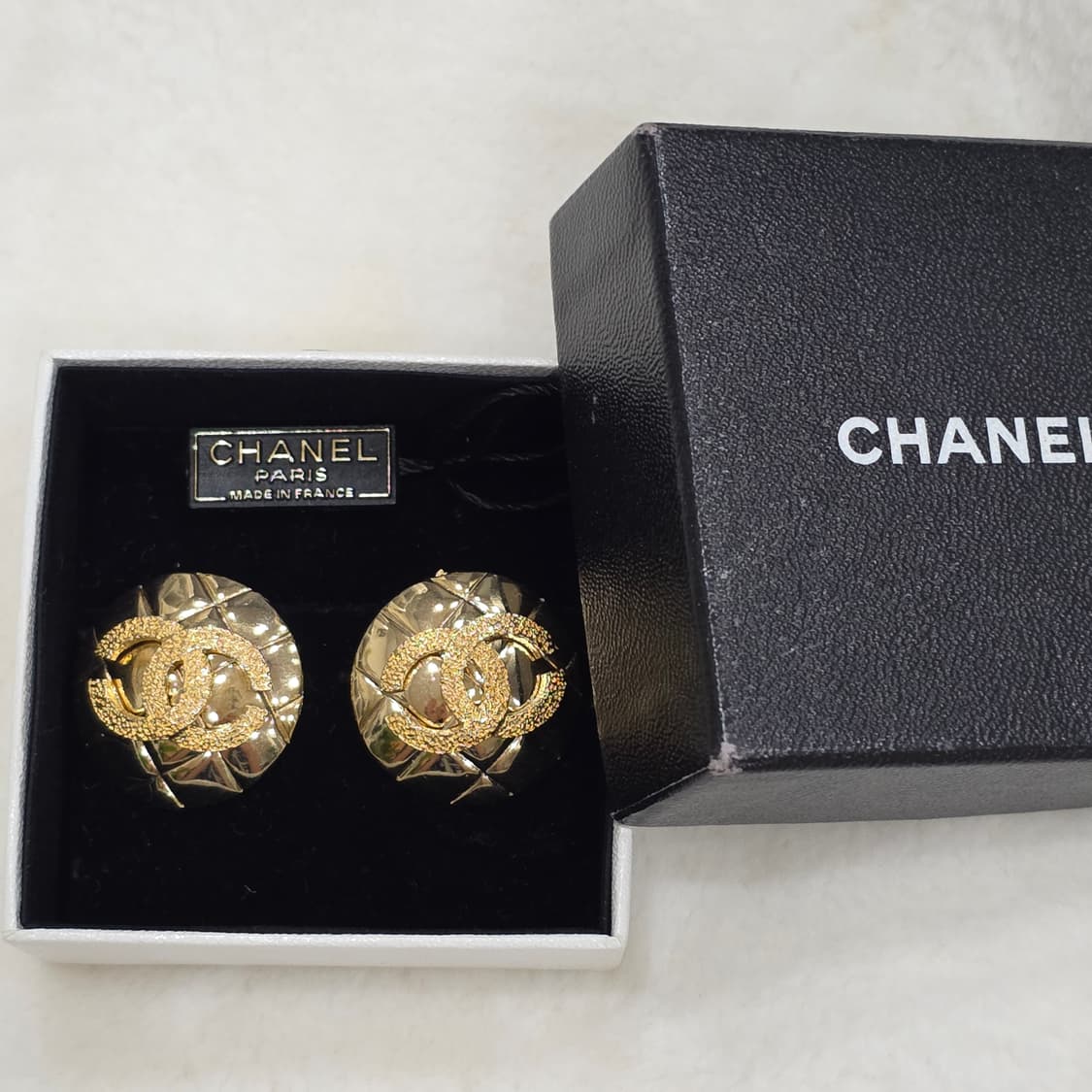 샤넬 금장 마테라쎄 cc 로고 클립온 귀걸이(귀찌) 상품이미지2