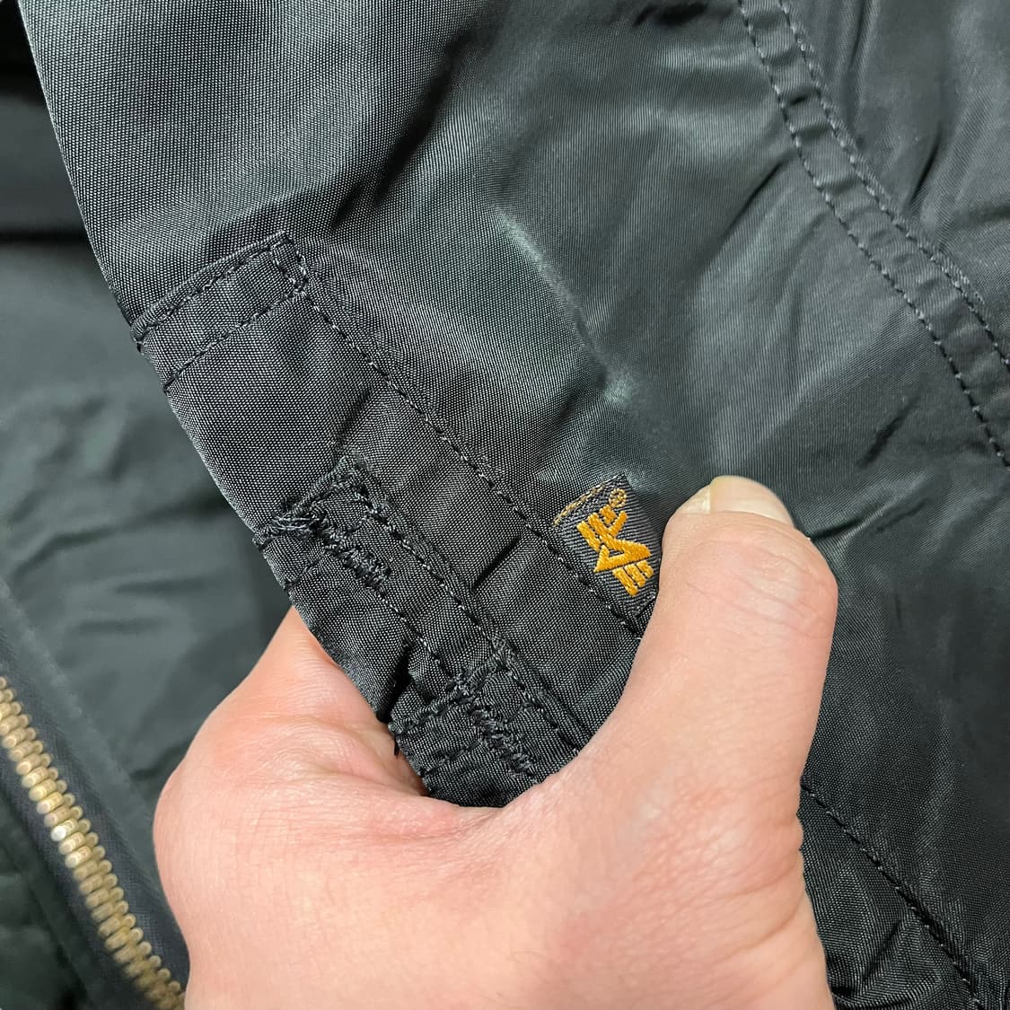 알파인더스트리 90s USA 빅로고 MA-1 항공 점퍼 상품이미지5