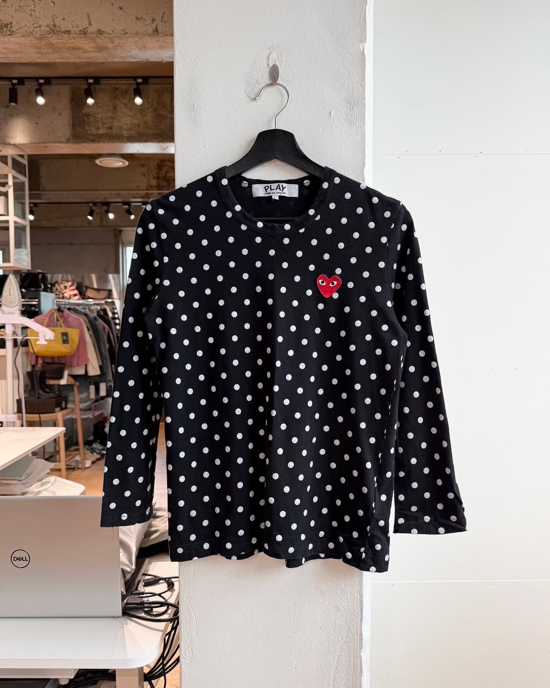 꼼데가르송 플레이 블랙 도트 레드하트 롱슬리브  상품이미지1