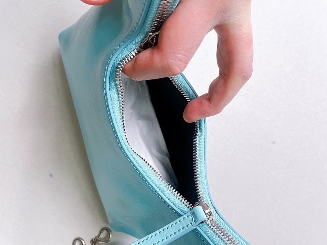 (정품/새상품) 마지셔우드 여성 아쿠아블루 크링클 호보백  상품이미지4