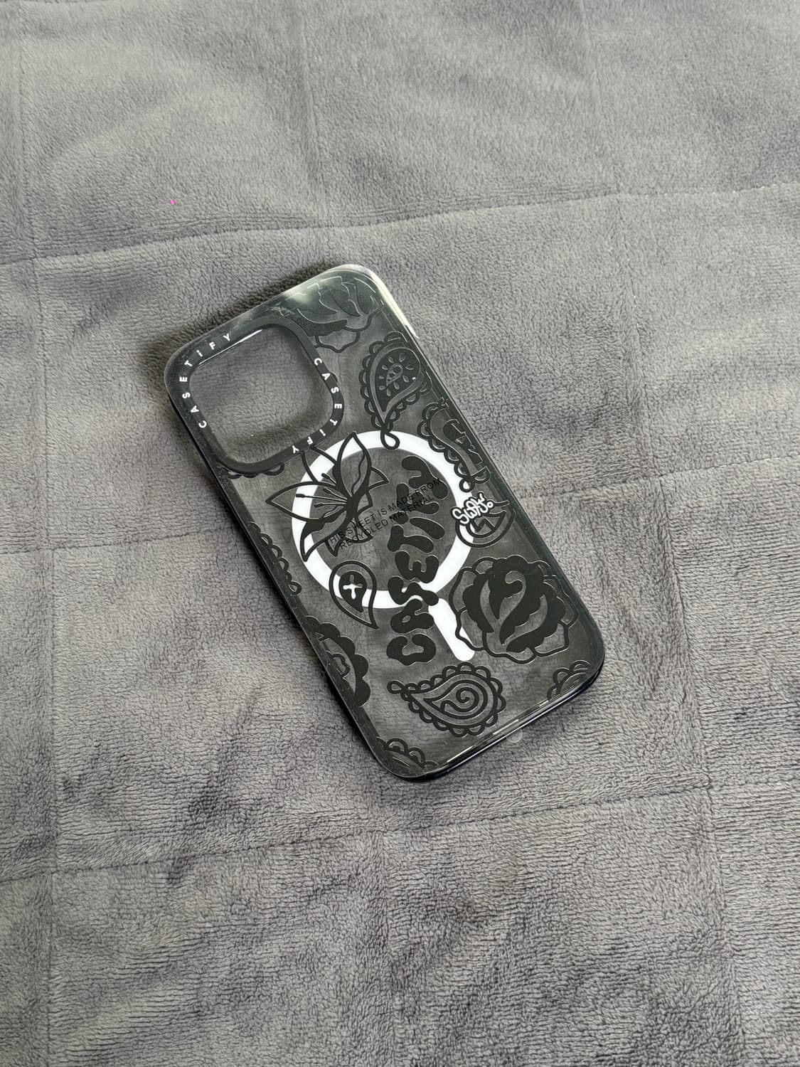 케이스티파이 Sway Jo 콜라보 신상 아이폰16프로(A+ 중고상품) 상품이미지2