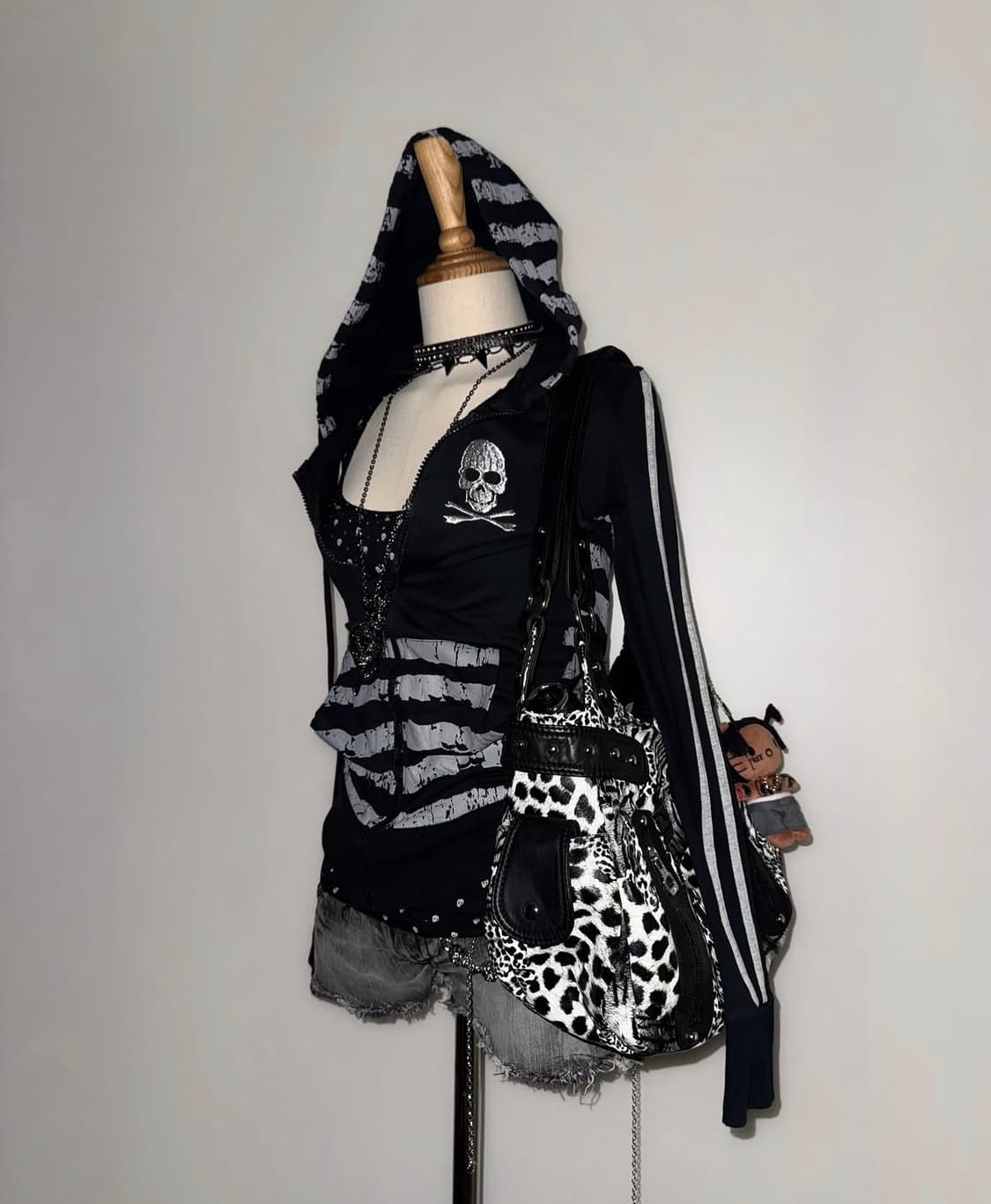 M.K.R striped skull hood zipup 상품이미지2