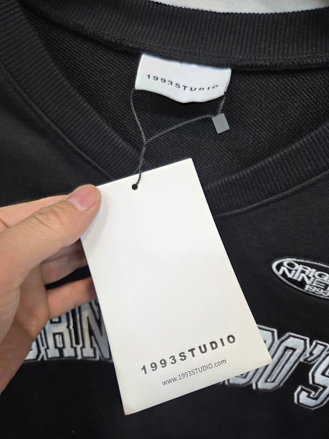 1993 스튜디오 스웻 브이넥 맨투맨 프리 상품이미지3