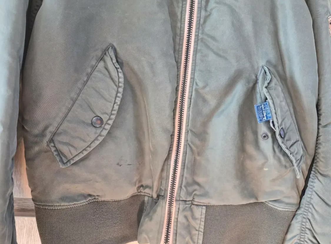 90s AVIREX x Disney "Donald Duck" MA-1 상품이미지5