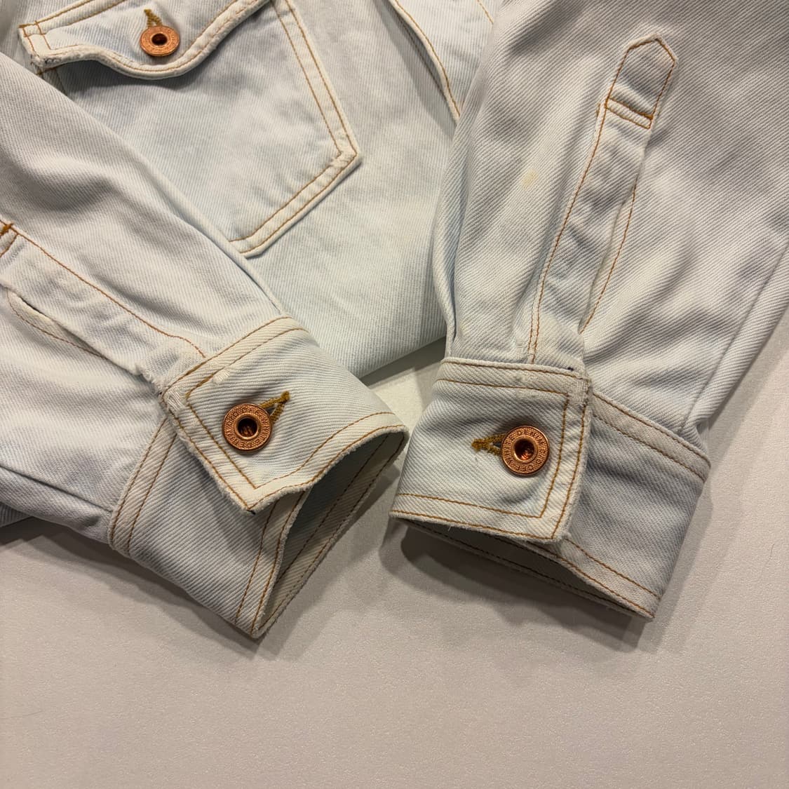 [L] 오프화이트 빈티지 연청 데님 셔츠 C37 상품이미지6