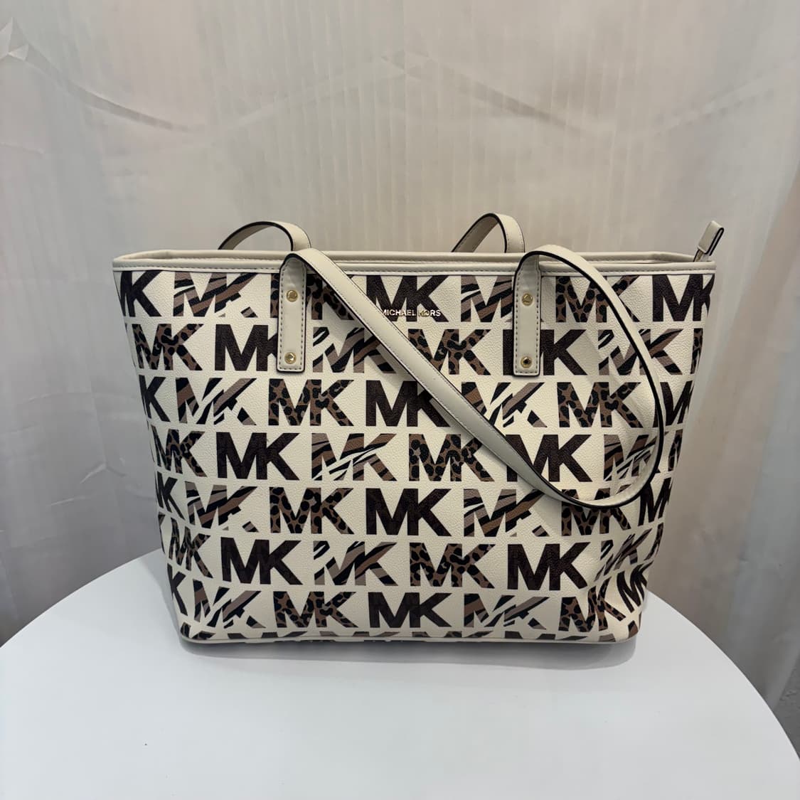 정품 마이클코어스 쇼퍼백     상품이미지1