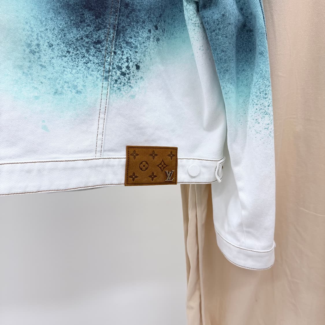 [미사용/52] 루이비통 LV 모노그램 스프레이 데님 자켓 상품이미지6