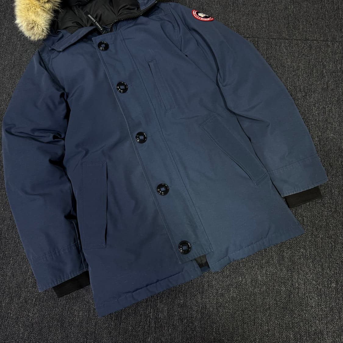 캐나다구스 샤토 파카 패딩 상품이미지3