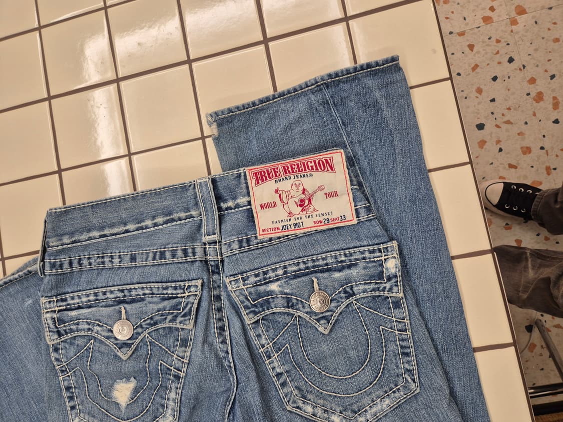 트루릴리전(True Religion)의 조이(Joey) 모델 부츠컷 데님 상품이미지1