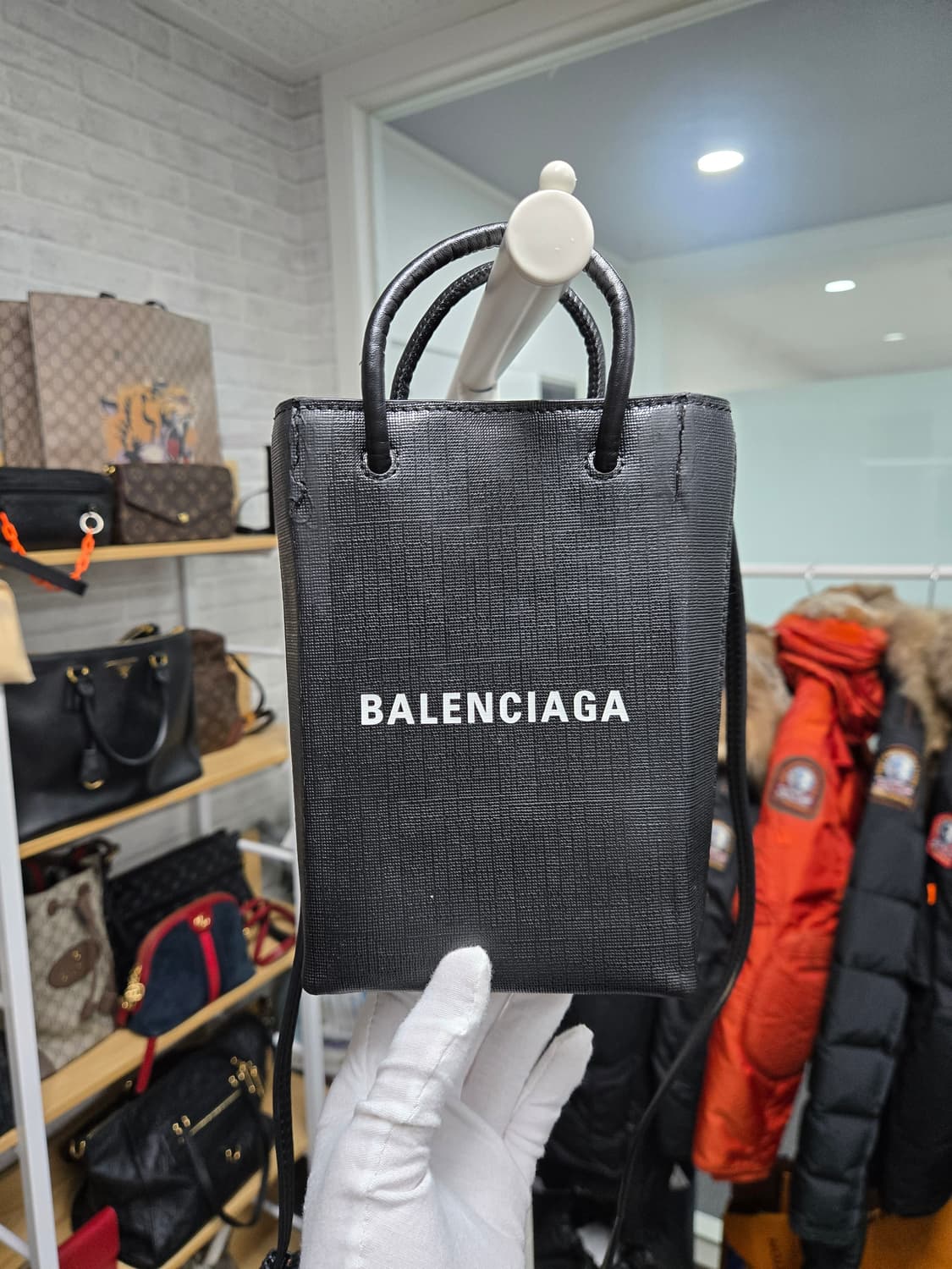 [특가][정품]발렌시아가 폰홀더백 상품이미지1