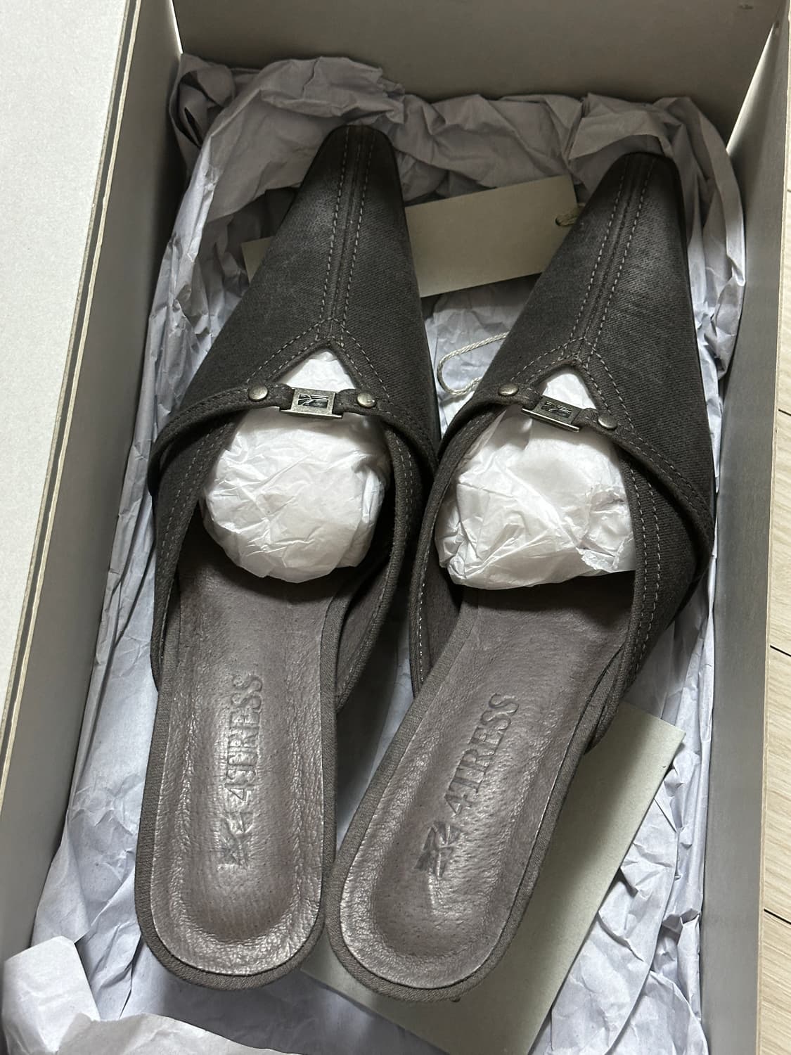 포트리스 ESSENTIAL WAXED MULES 01 GRAY 235 상품이미지4