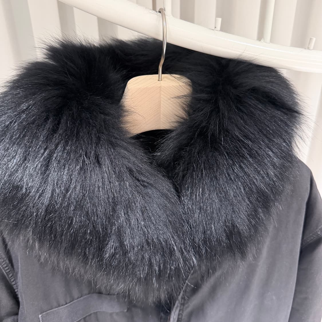 (A/L) / 미스터앤미세스 블랙 블랙퍼 야상 자켓 상품이미지3