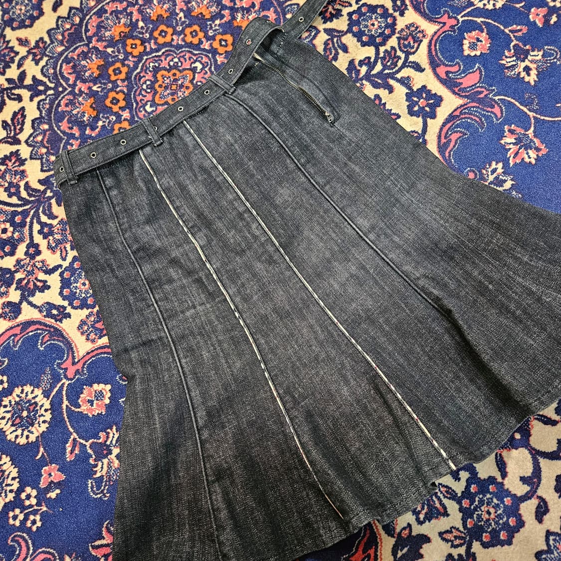 버버리(Burberry) 벨티트 데님 흑청 미디 스커트 36 상품이미지2