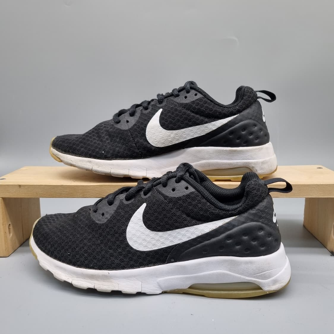 나이키 에어맥스 모션 여성운동화240 상품이미지1